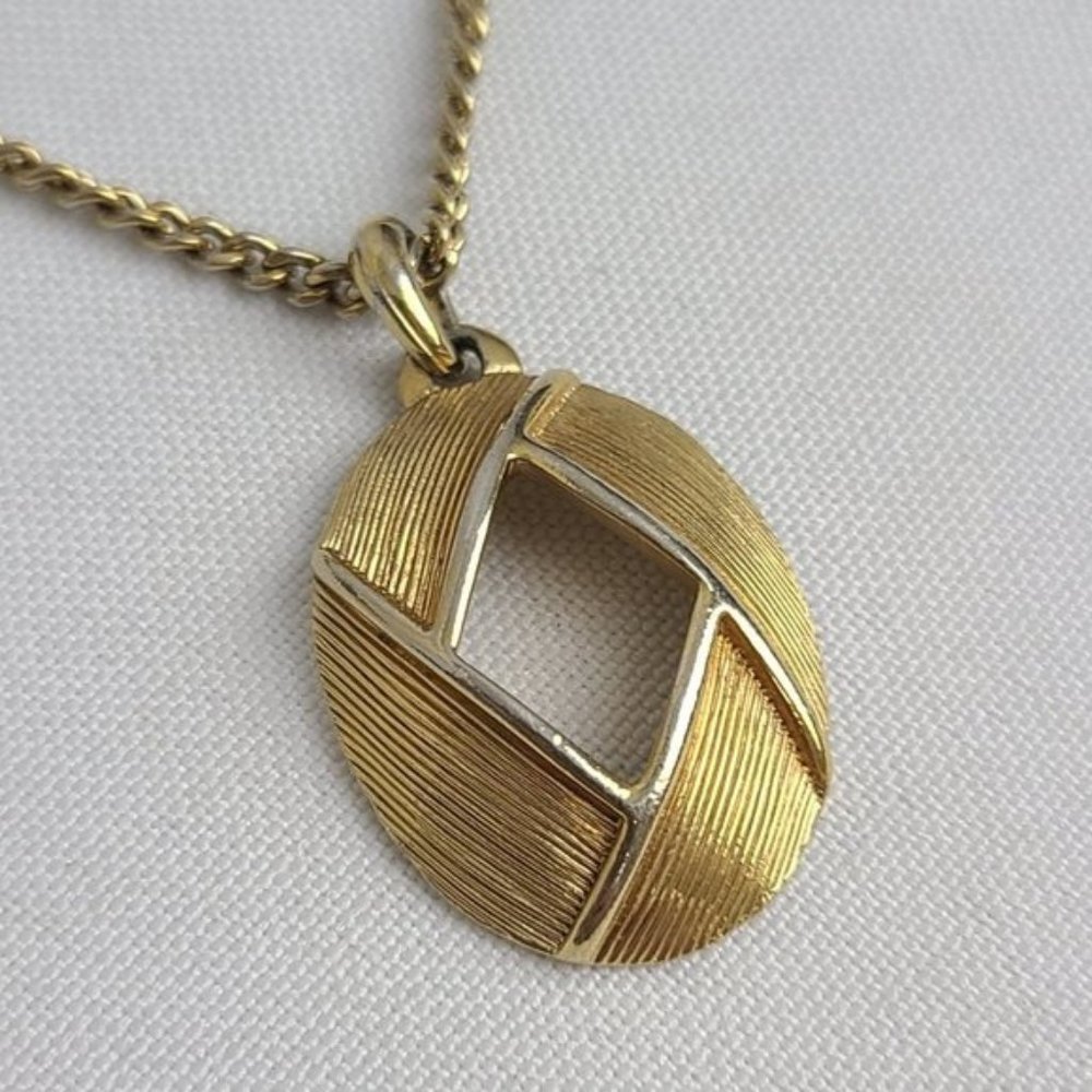 VINTAGE Layered Pendant Necklace Gold Tone
